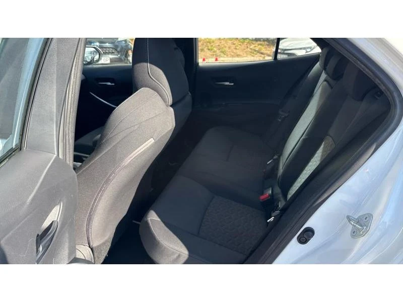 Toyota Corolla HB 1.8HSD COMFORT, снимка 11 - Автомобили и джипове - 56211511