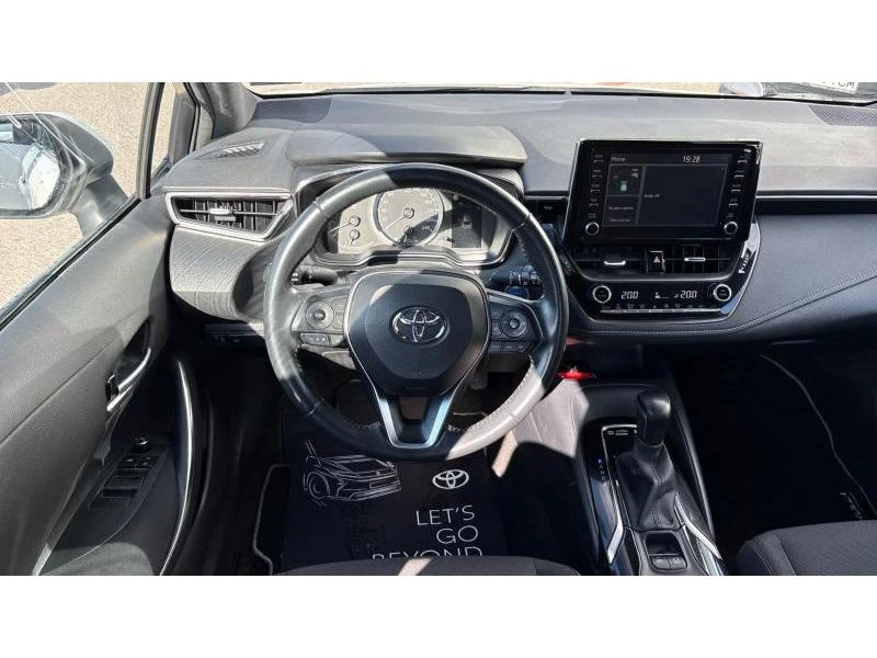 Toyota Corolla HB 1.8HSD COMFORT, снимка 9 - Автомобили и джипове - 56211511