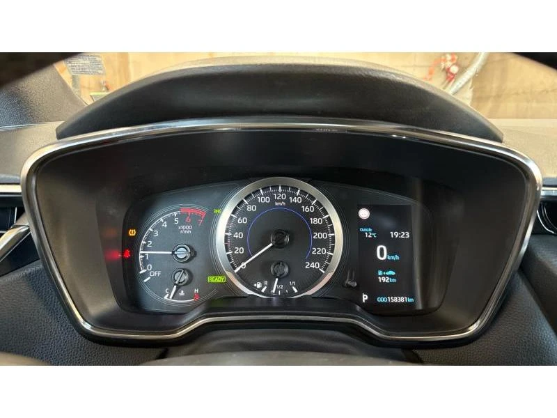 Toyota Corolla HB 1.8HSD COMFORT, снимка 14 - Автомобили и джипове - 56211511