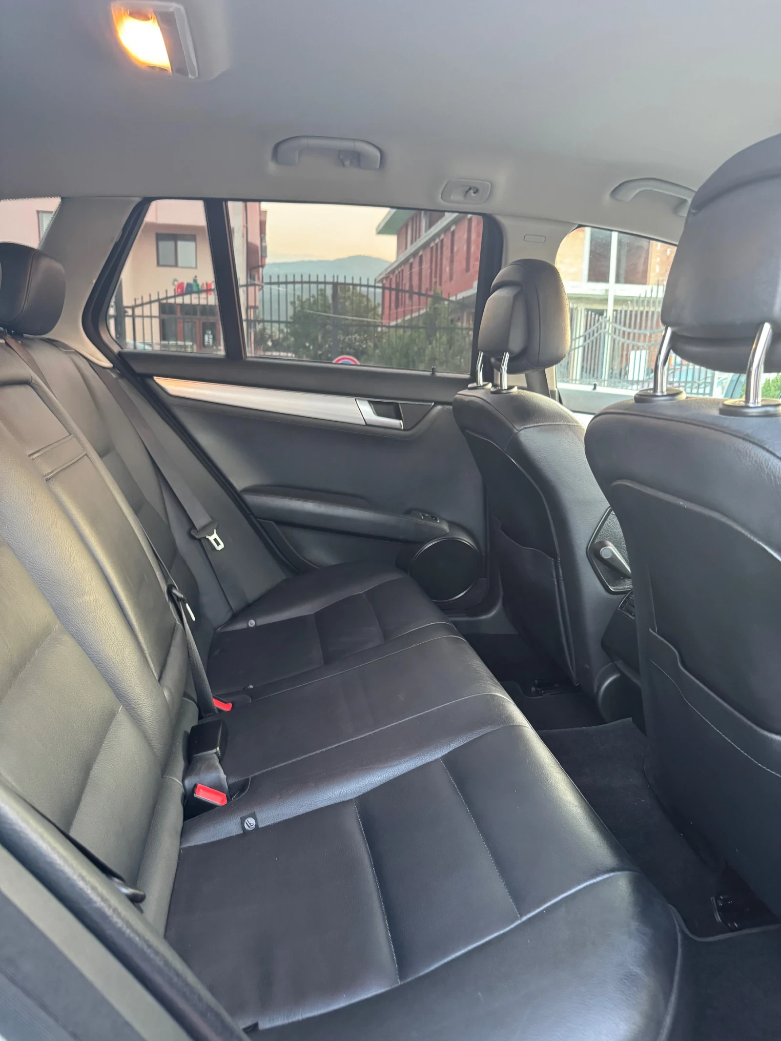 Mercedes-Benz C 300 4matic | Mobile.bg   11