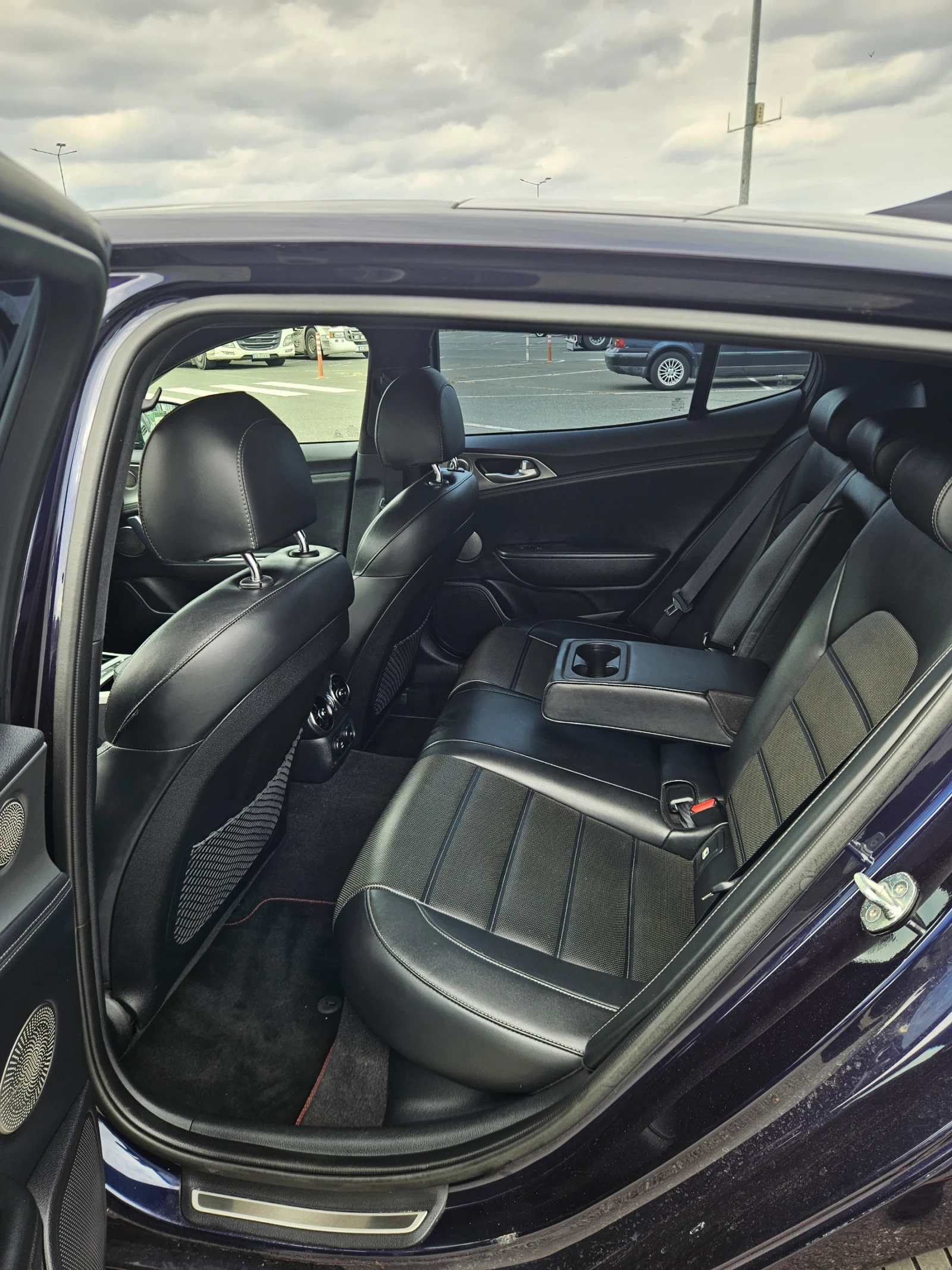 Kia Stinger GT 3.3 BiTurbo  - изображение 10