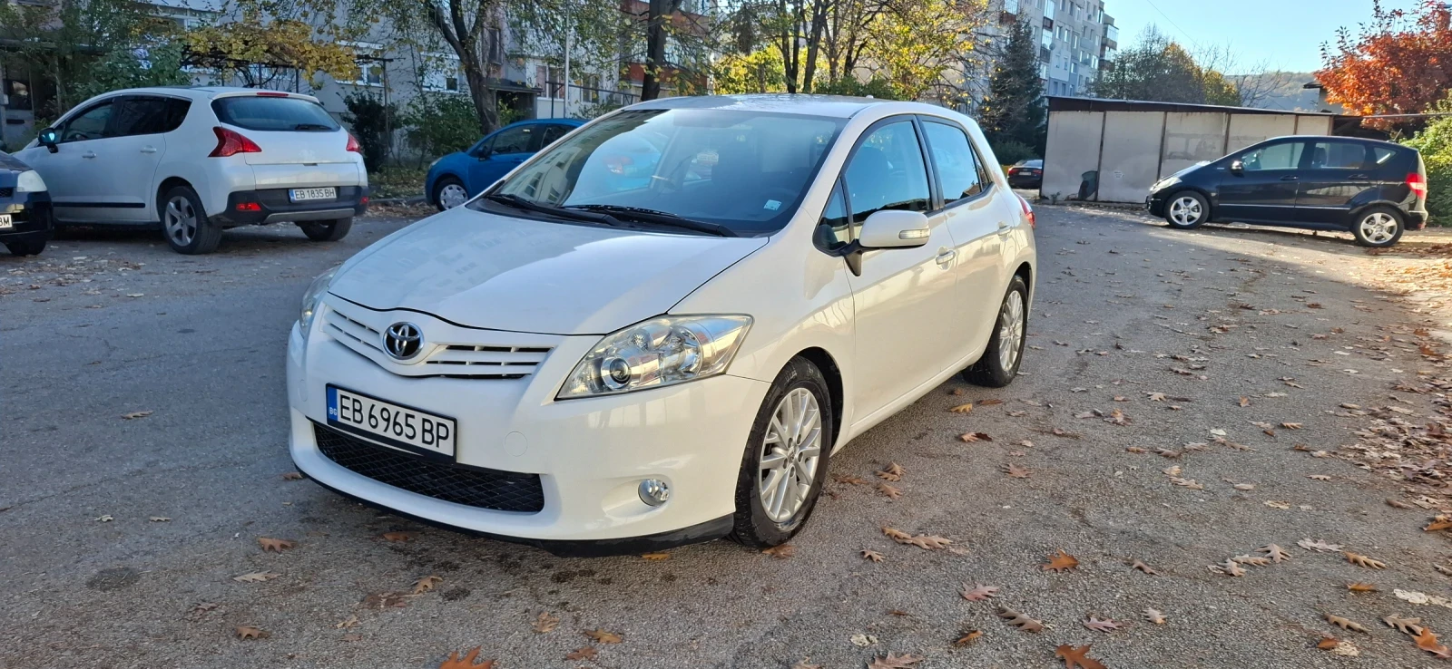 Toyota Auris 1.4 D4d - изображение 2