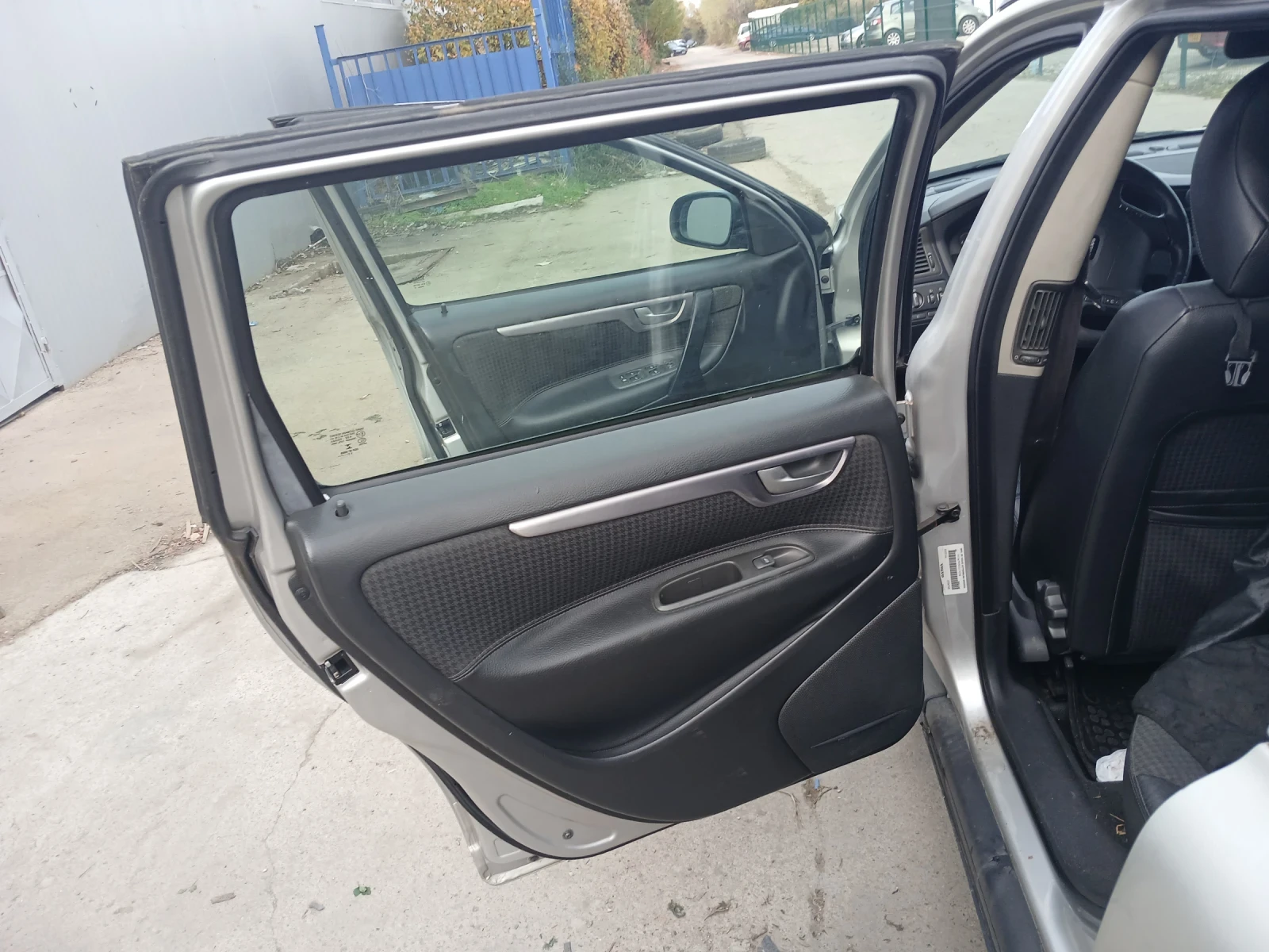 Volvo V70 | Mobile.bg   12