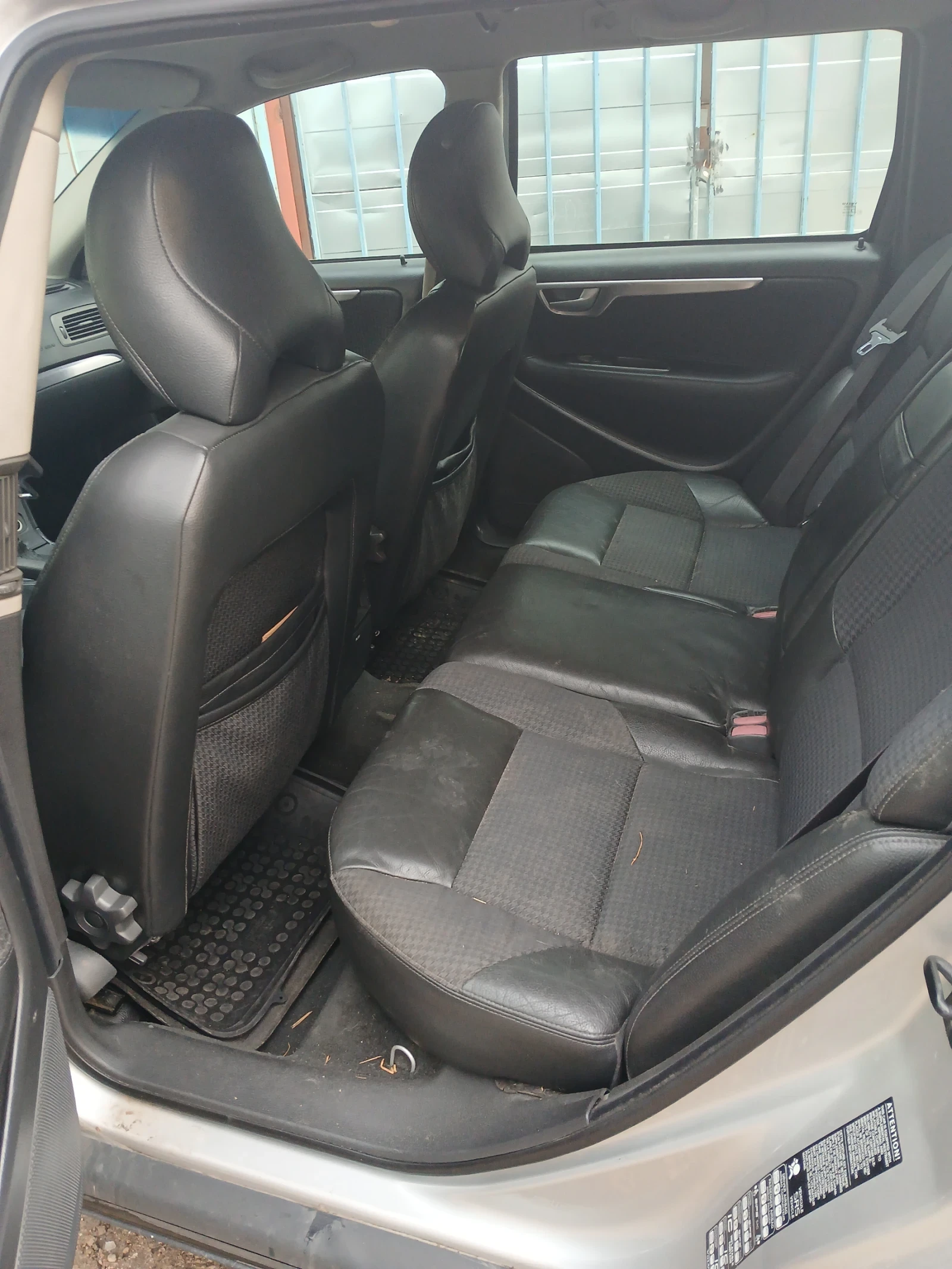 Volvo V70  - изображение 10