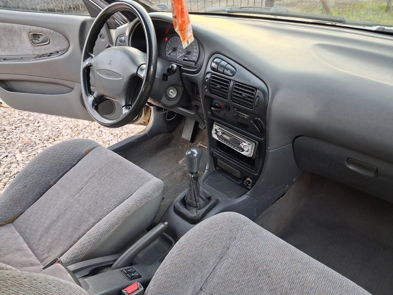 Mitsubishi Lancer 1.6* бензин* РЕГИСТРИРАНА - изображение 9