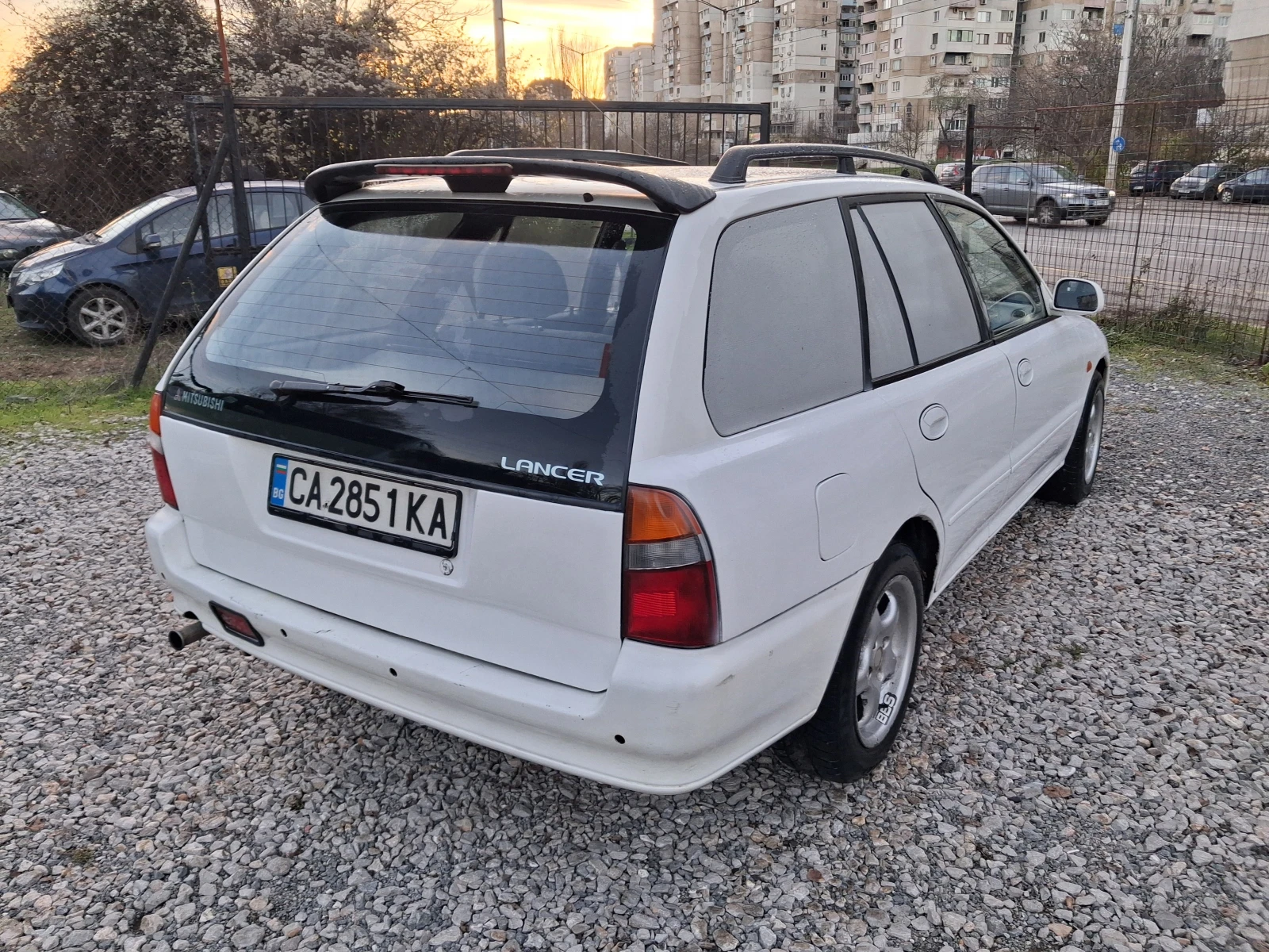 Mitsubishi Lancer 1.6* бензин* РЕГИСТРИРАНА - изображение 3