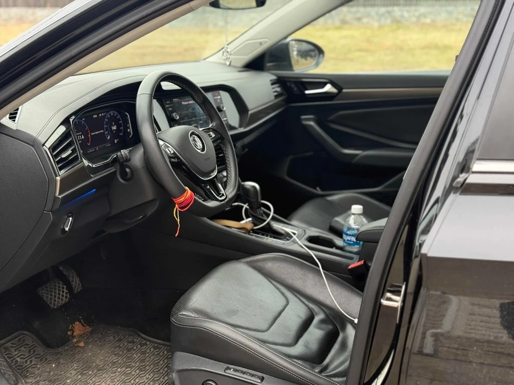 VW Jetta 2021 Execline * CARFAX *    | Mobile.bg   7