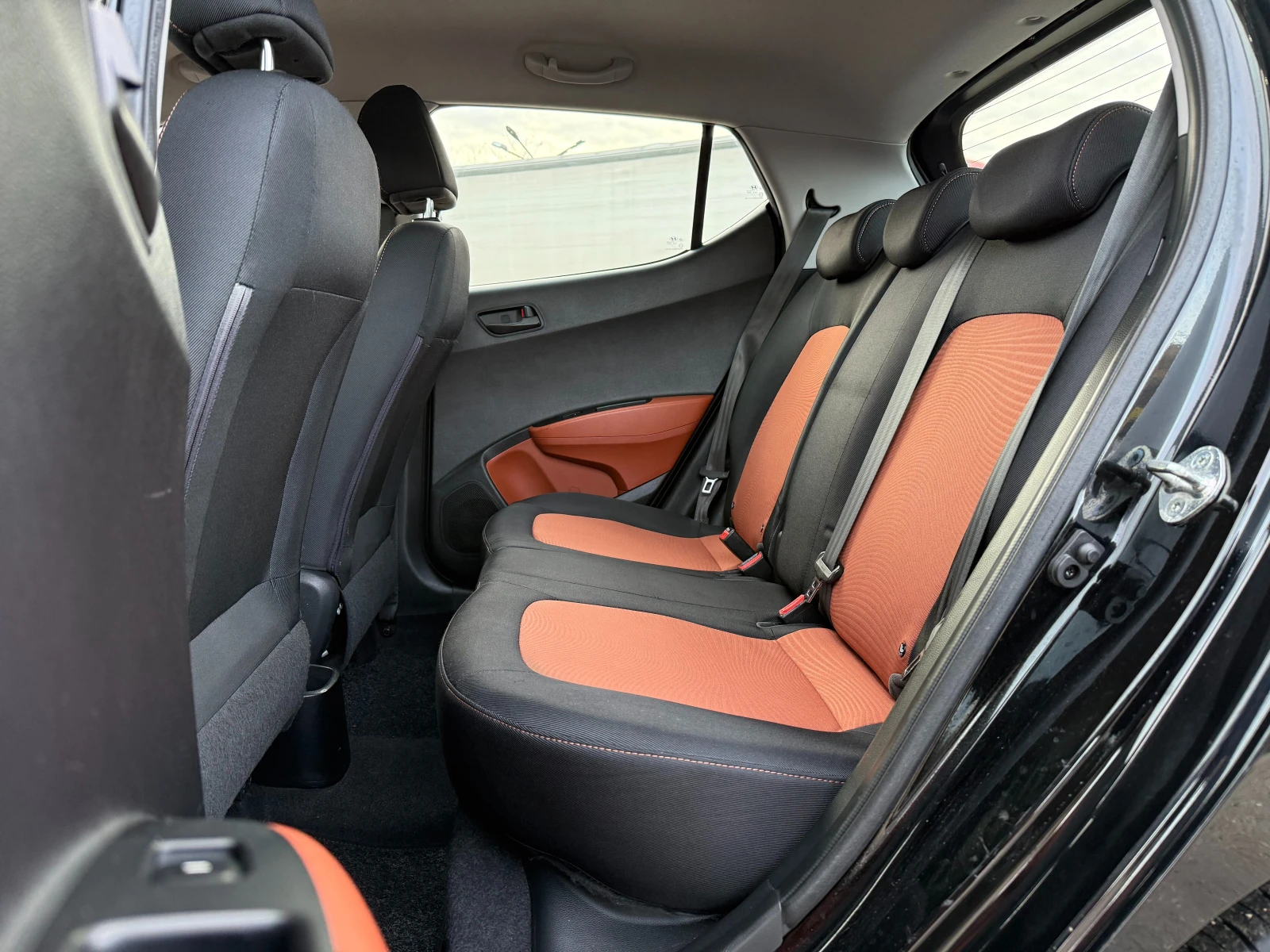 Hyundai I10 1.0i-фабричен газов инжекцион-климатик-LED - изображение 10