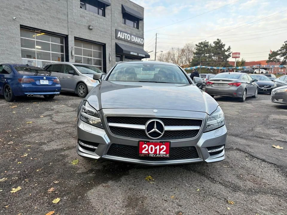 Mercedes-Benz CLS 550 * CARFAX * БЕЗ ПЪРВОНАЧАЛНА ВНОСКА - изображение 2
