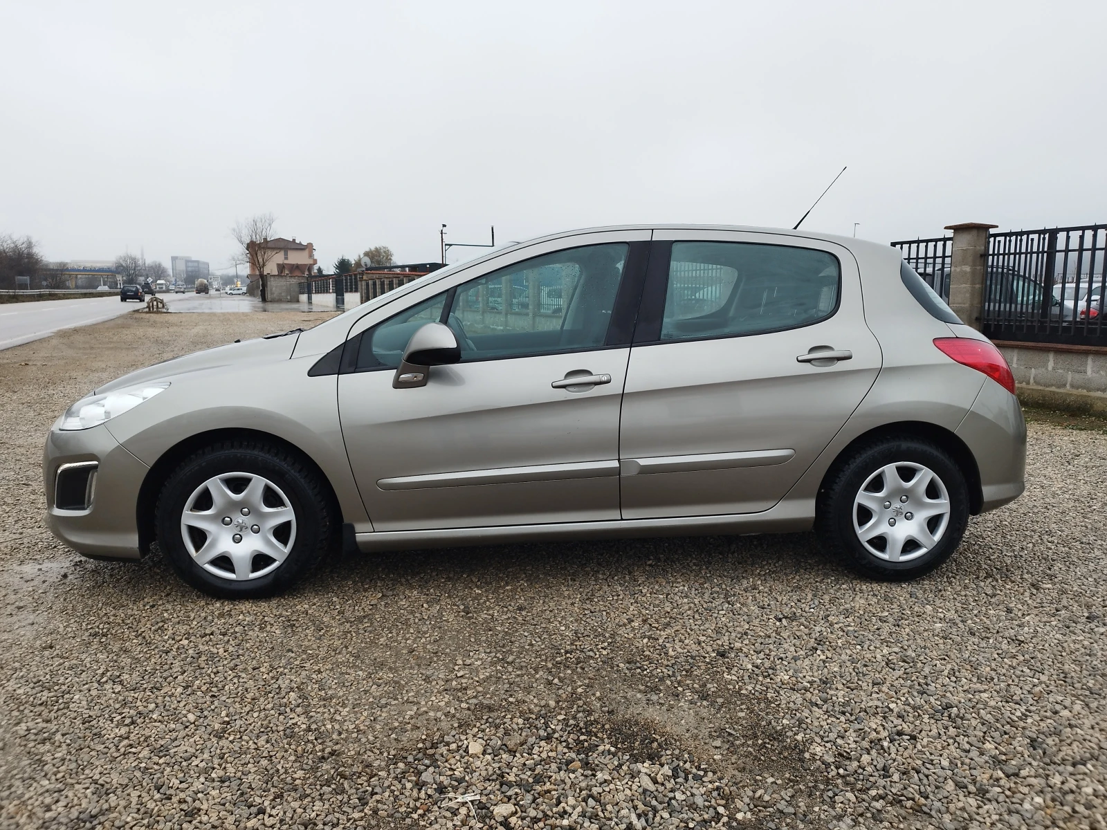 Peugeot 308 1.6EHdi 112kc. - изображение 2