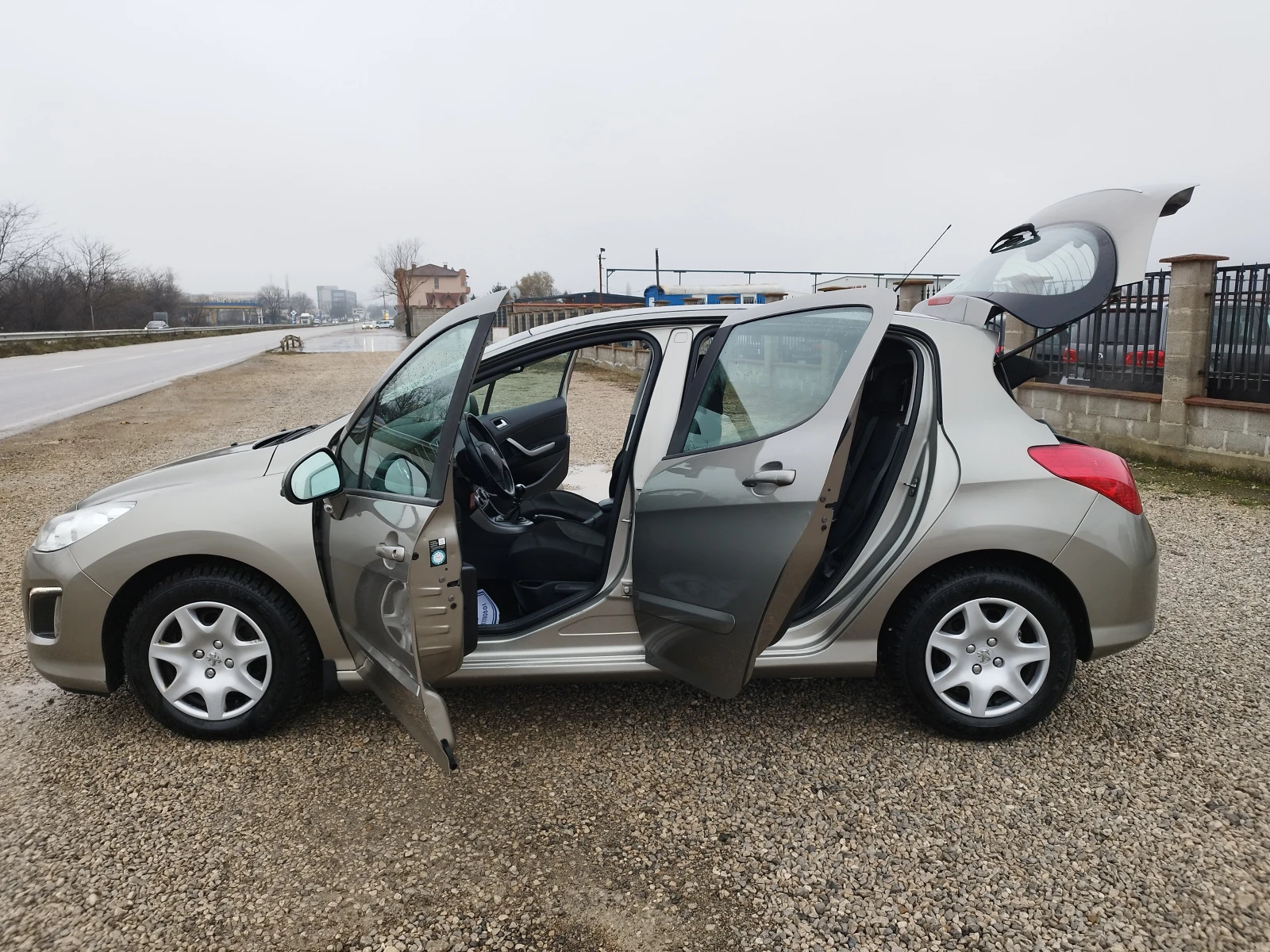 Peugeot 308 1.6EHdi 112kc. - изображение 9