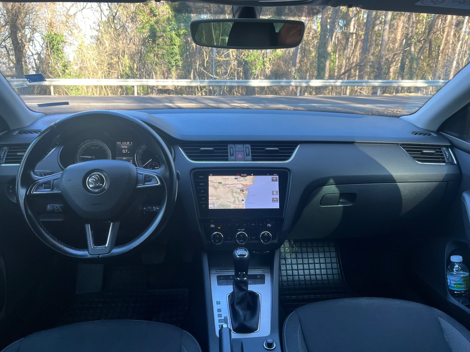 Skoda Octavia 2.0TDI DSG 4x4 - изображение 9