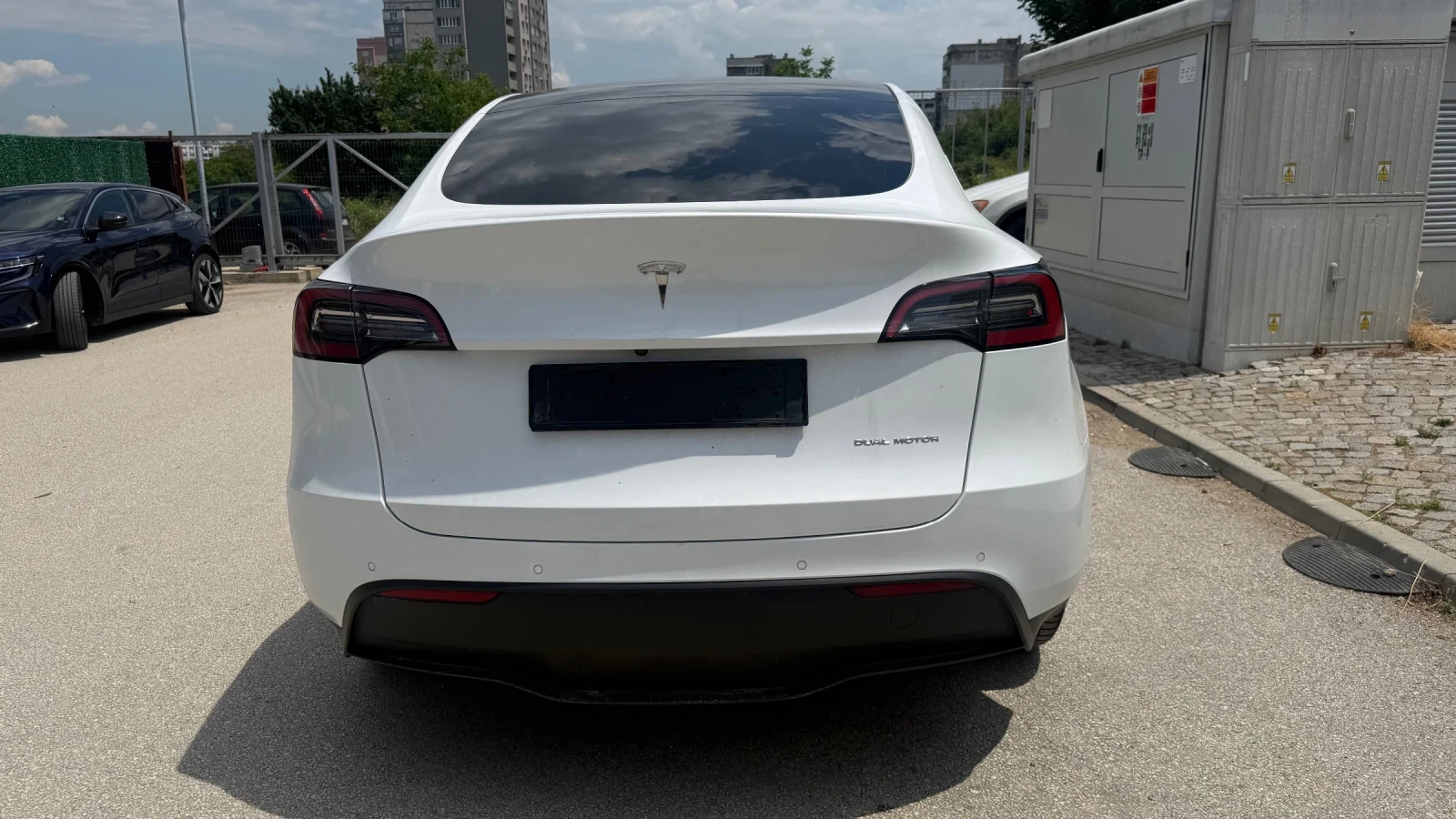 Tesla Model Y LONG RANGE DUAL MOTOR AWD, снимка 4 - Автомобили и джипове - 54606856