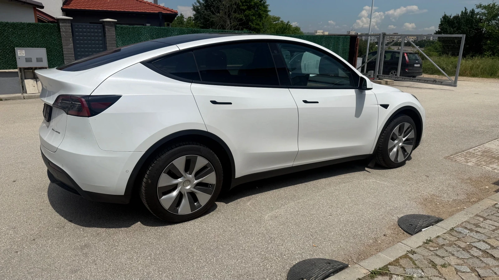 Tesla Model Y LONG RANGE DUAL MOTOR AWD, снимка 5 - Автомобили и джипове - 54606856