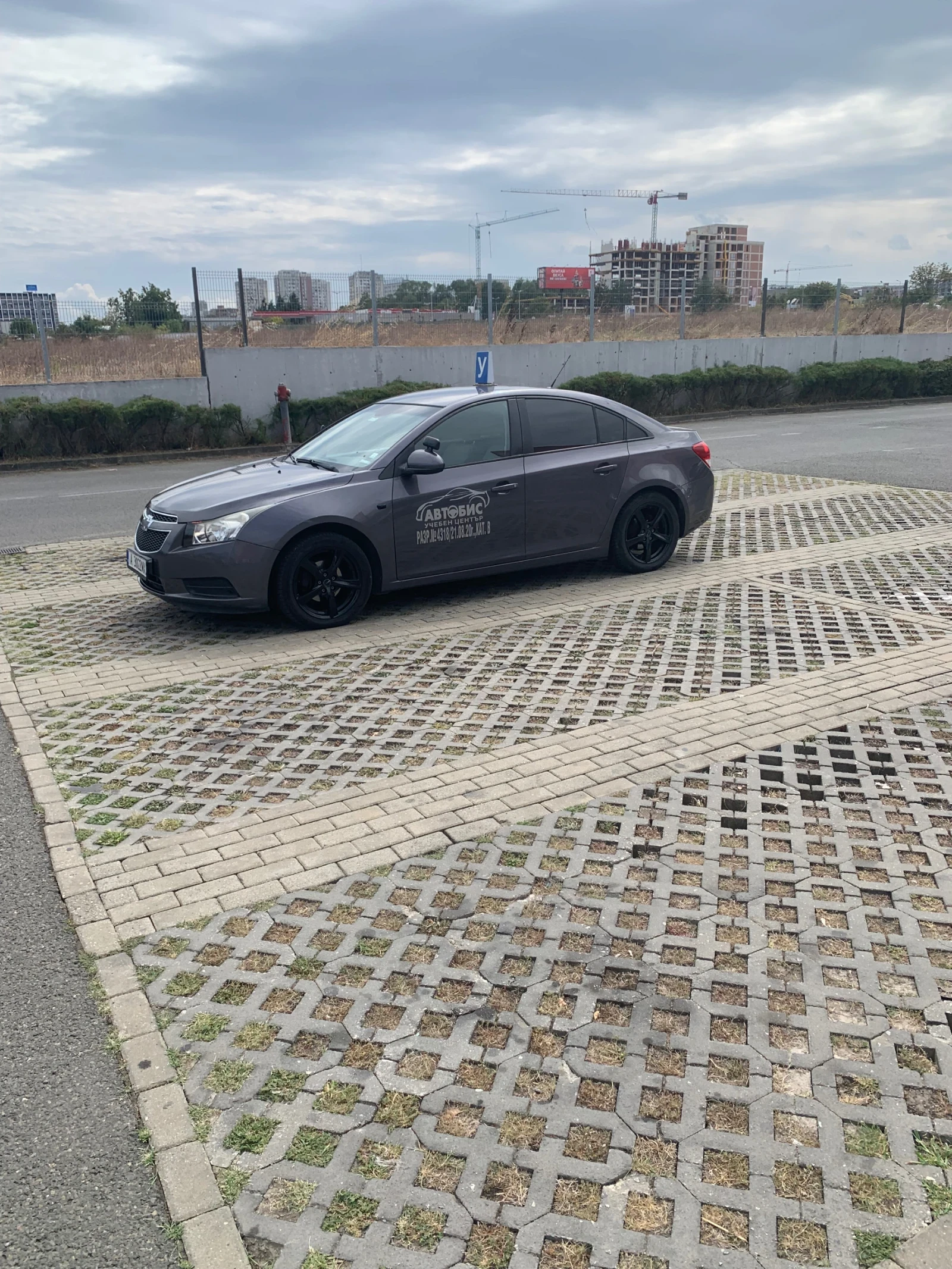 Chevrolet Cruze, снимка 4 - Автомобили и джипове - 54627628