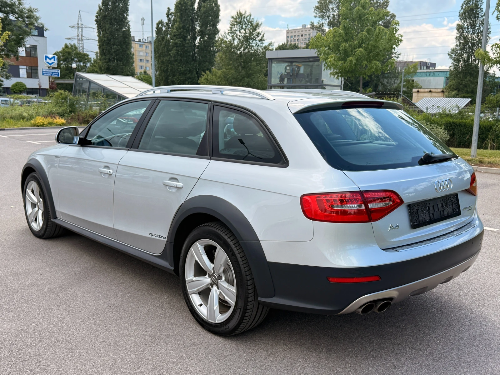 Audi A4 Allroad 2.0TDI* NAVI* КОЖА* СЕРВИЗНА ИСТОРИЯ* , снимка 6 - Автомобили и джипове - 54753194