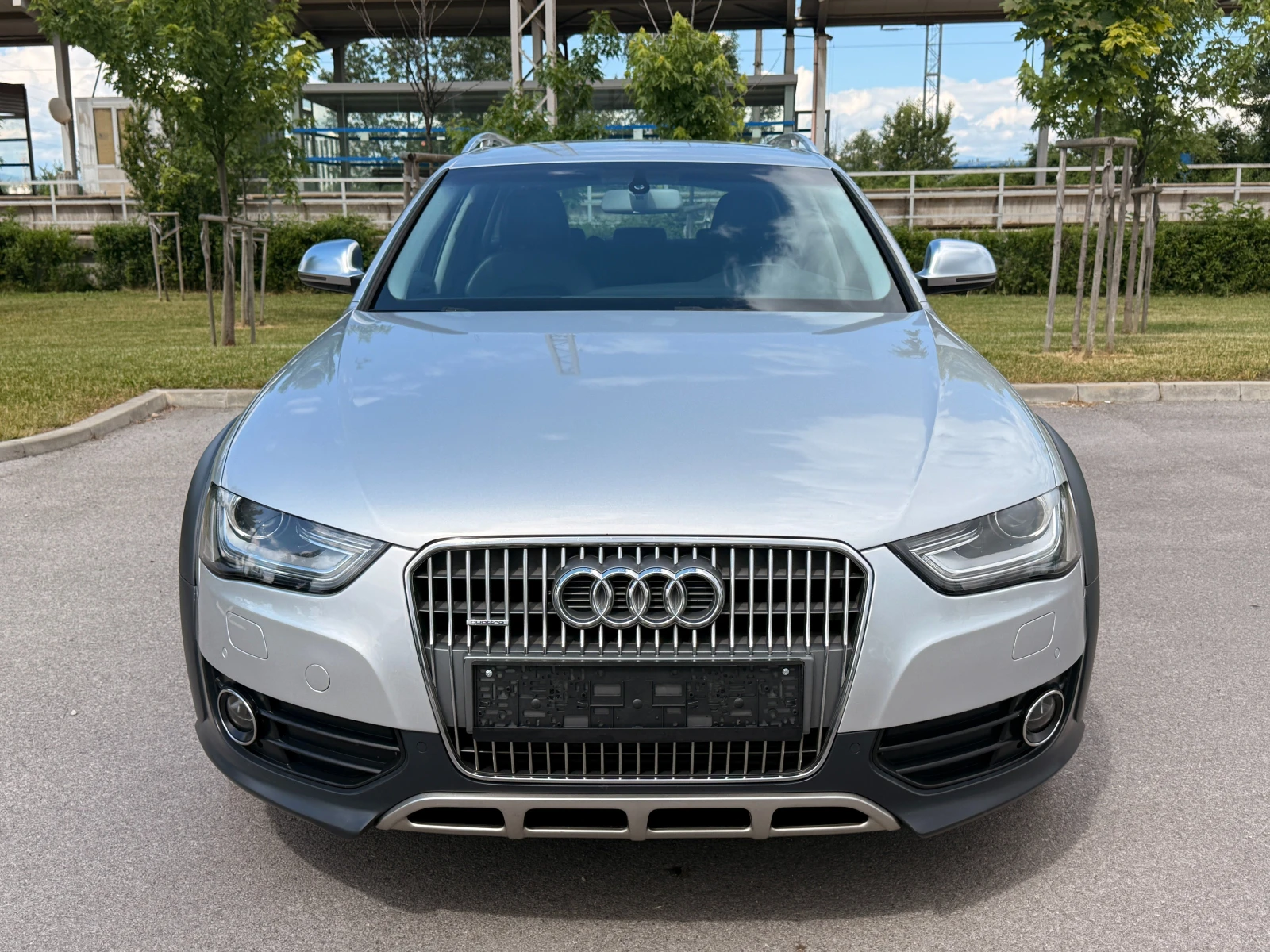 Audi A4 Allroad 2.0TDI* NAVI* КОЖА* СЕРВИЗНА ИСТОРИЯ* , снимка 2 - Автомобили и джипове - 54753194