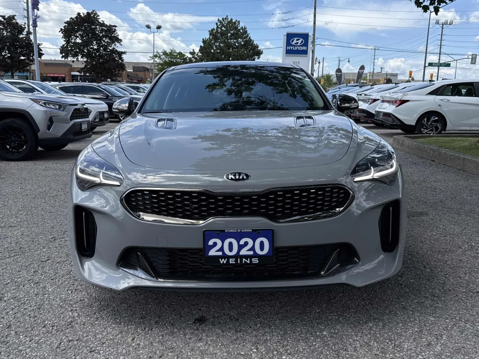 Kia Stinger GT 3.3 GDI* AWD* Панорама* Кожа* Keyless* БЕЗ УДАР, снимка 2 - Автомобили и джипове - 54943557