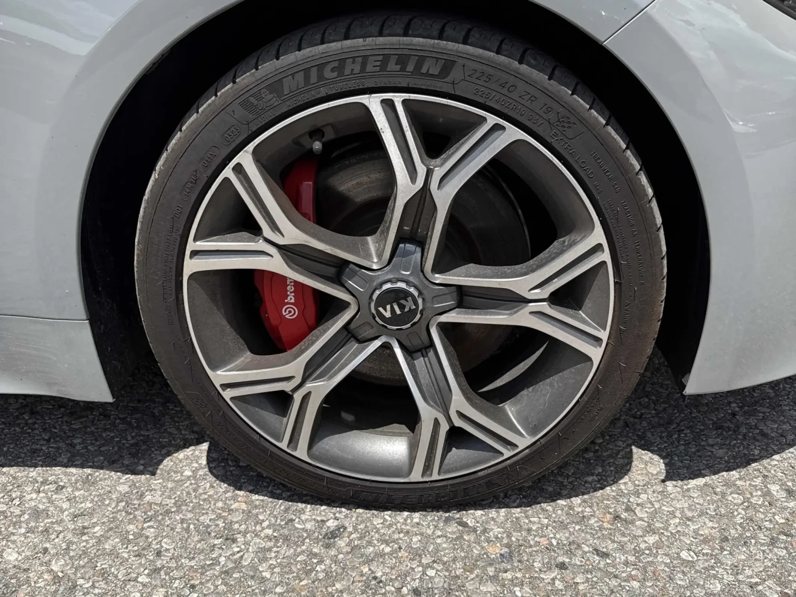 Kia Stinger GT 3.3 GDI* AWD* Панорама* Кожа* Keyless* БЕЗ УДАР, снимка 6 - Автомобили и джипове - 54943557