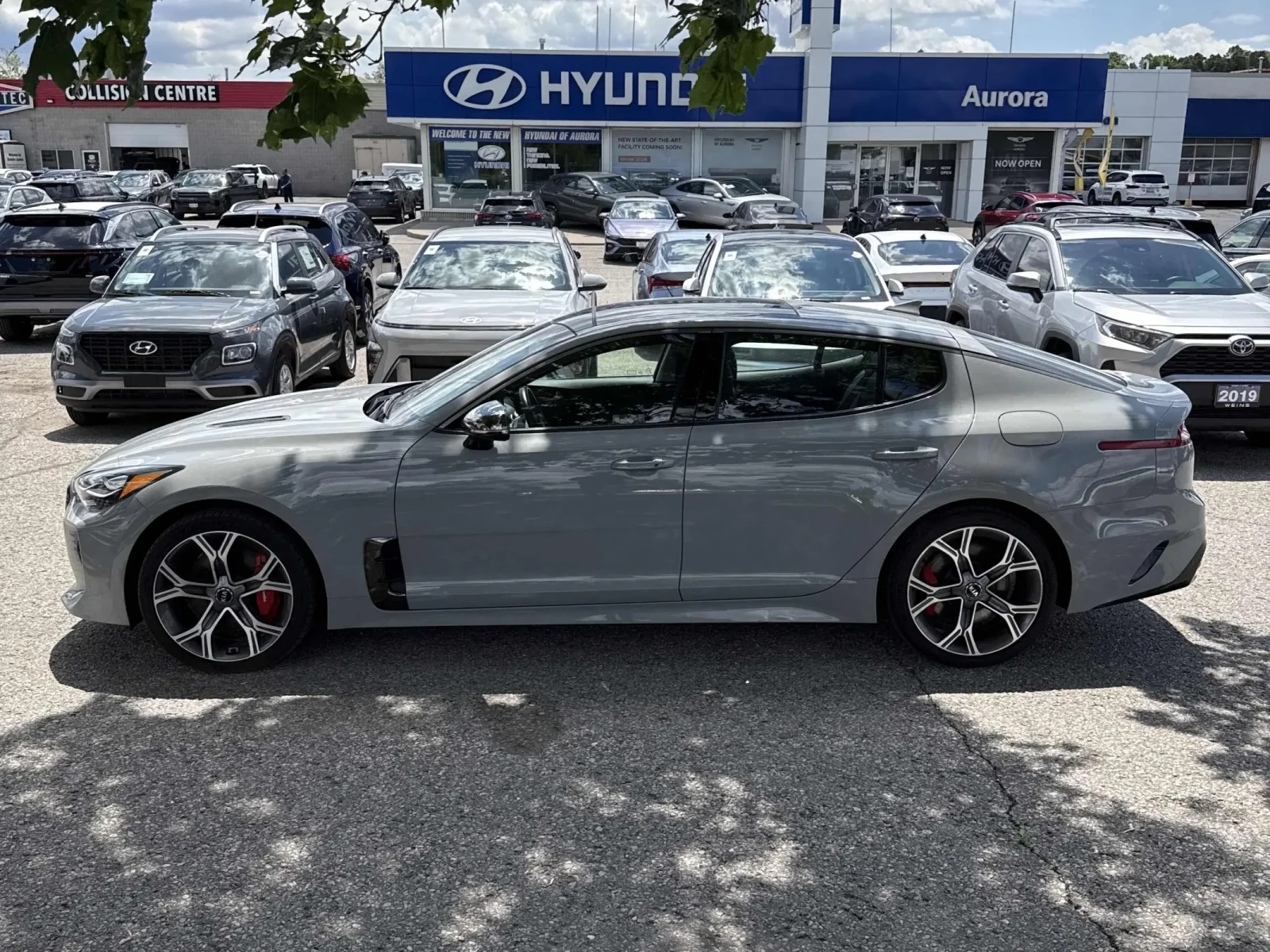 Kia Stinger GT 3.3 GDI* AWD* Панорама* Кожа* Keyless* БЕЗ УДАР, снимка 5 - Автомобили и джипове - 54943557