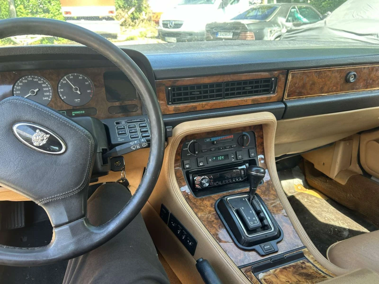 Jaguar Xj Отличен, снимка 8 - Автомобили и джипове - 55052223