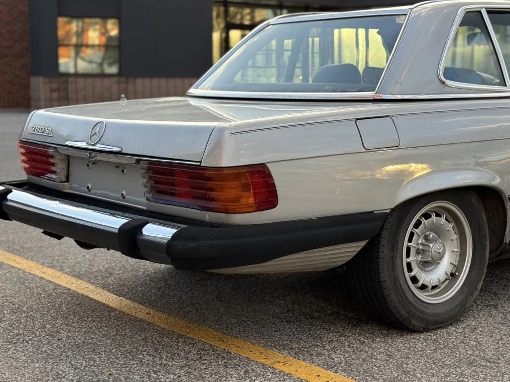 Mercedes-Benz SL 380* CABRIO* HARDTOP* КОЖА* AUTO* , снимка 7 - Автомобили и джипове - 55540027