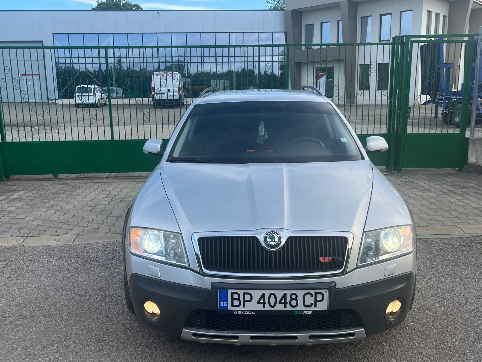 Skoda Octavia Skoda-Octavia-Scout-2.0TDI-140-BMM-XENON, снимка 10 - Автомобили и джипове - 55751354