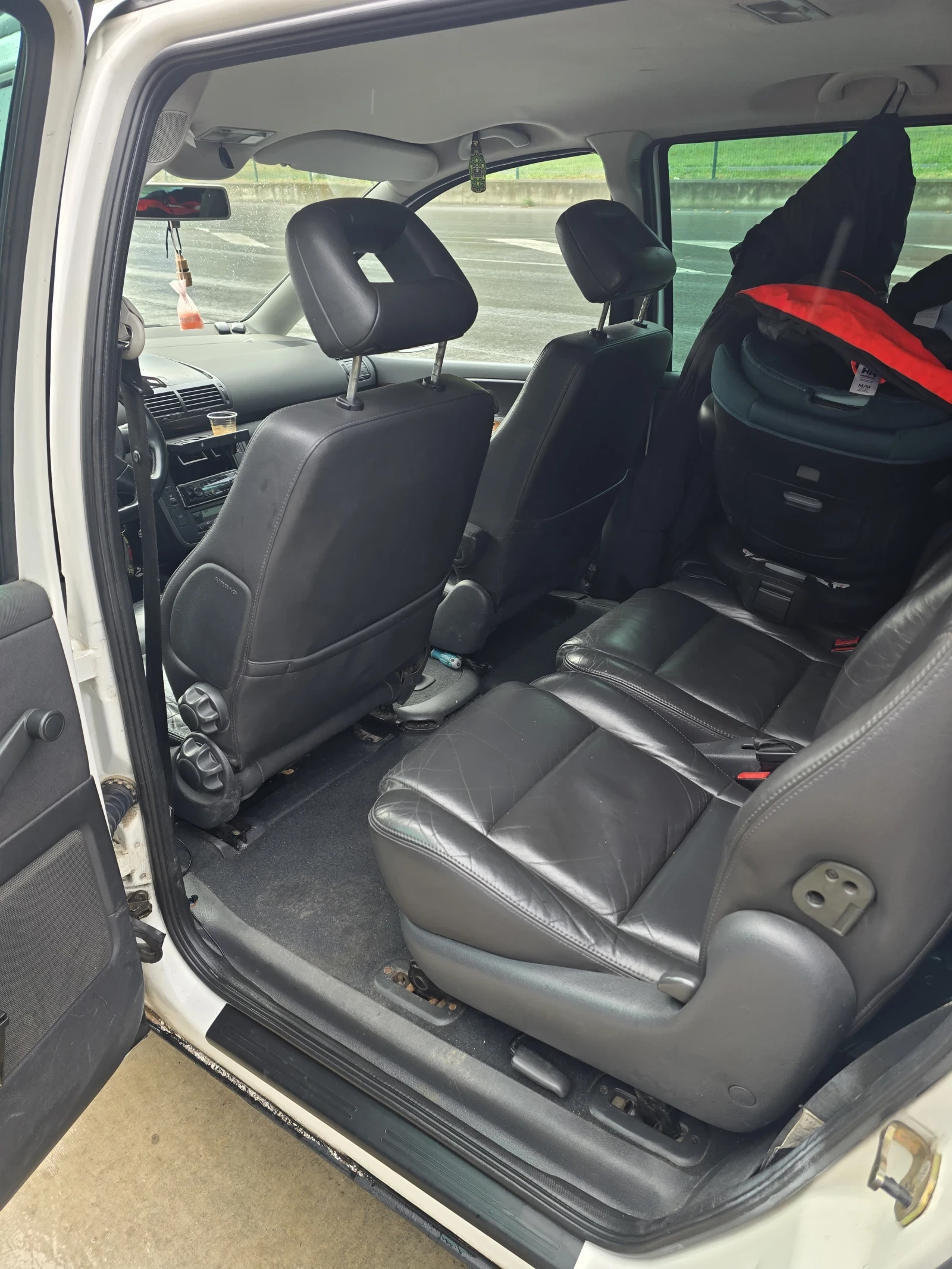 VW Sharan 1.9 TDI 116hp, снимка 8 - Автомобили и джипове - 56717036