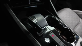 VW Touareg PRESTIGE* ОБДУХ* ДИСТРОНИК* ВЪЗДУХ* MATRIX* MАСАЖ*, снимка 16