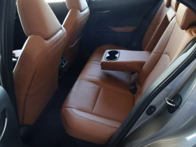 Lexus UX 250h 360 КАМЕРА/HUD/BSM/ПОДГРЕВ И ОБДУХВАНЕ/ЕЛ.БАГАЖНИК - 50500 лв. - 73323001 13