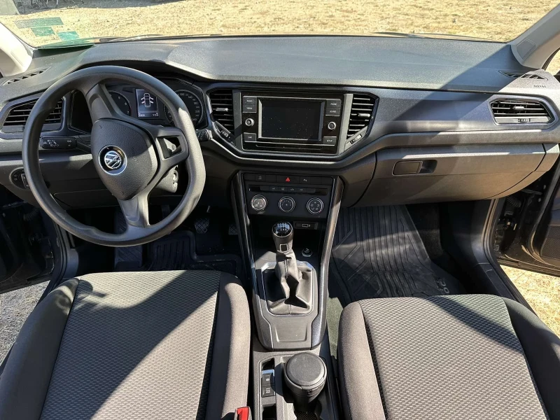 VW T-Roc 1.0 TSI, снимка 9 - Автомобили и джипове - 47432362