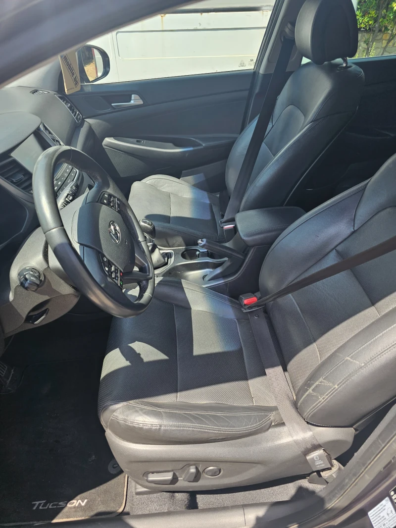 Hyundai Tucson, снимка 7 - Автомобили и джипове - 51222669
