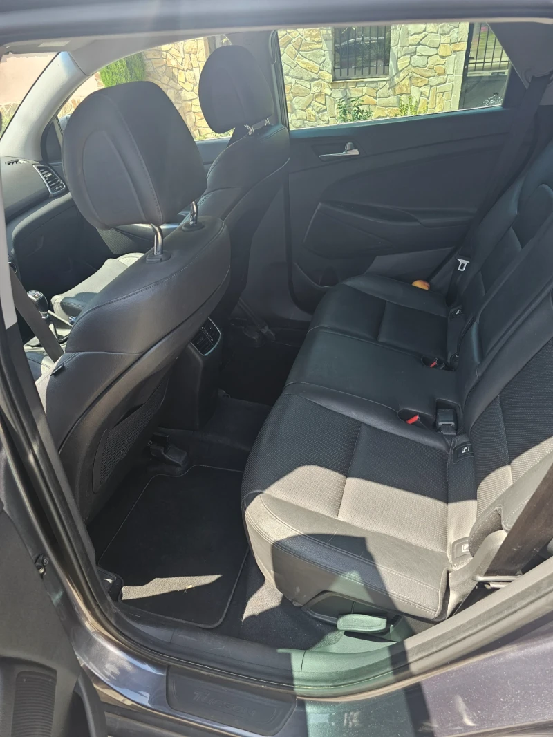 Hyundai Tucson, снимка 8 - Автомобили и джипове - 51222669