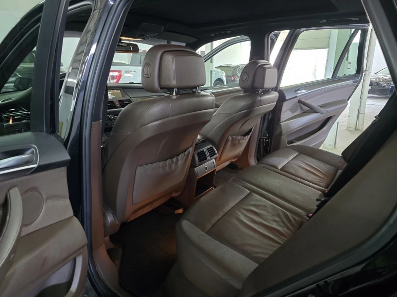BMW X5 4.0D/ОБСЛУЖЕНА/КАТО НОВА/УНИКАТ!!!, снимка 10 - Автомобили и джипове - 51897239