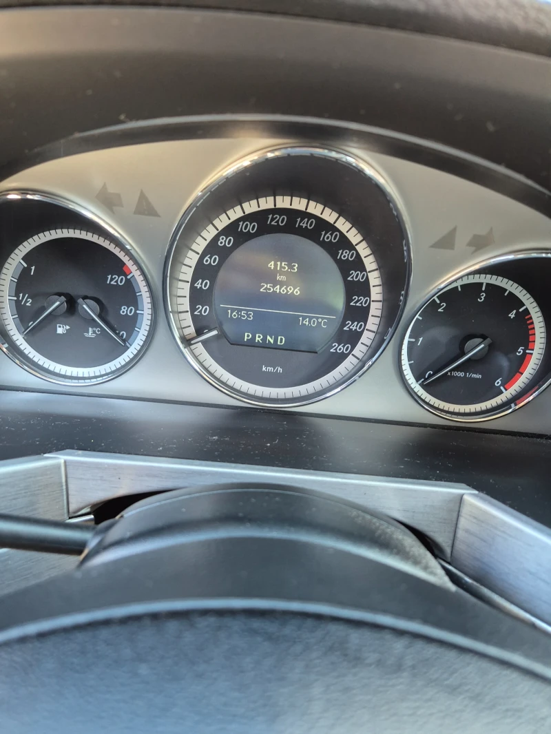 Mercedes-Benz GLK, снимка 8 - Автомобили и джипове - 52038830