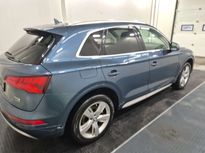 Audi Q5 * TECHNIK * 2 КЛЮЧА * KEYLESS * ПОДГРЕВИ * CARFAX, снимка 3 - Автомобили и джипове - 53563273