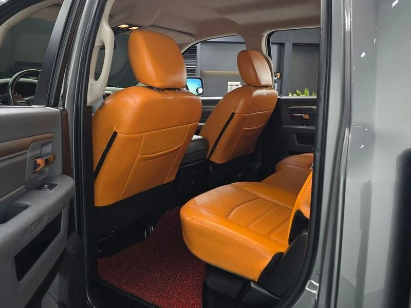 Dodge Ram 5.7 5.7 Automatic, снимка 11 - Автомобили и джипове - 55813417
