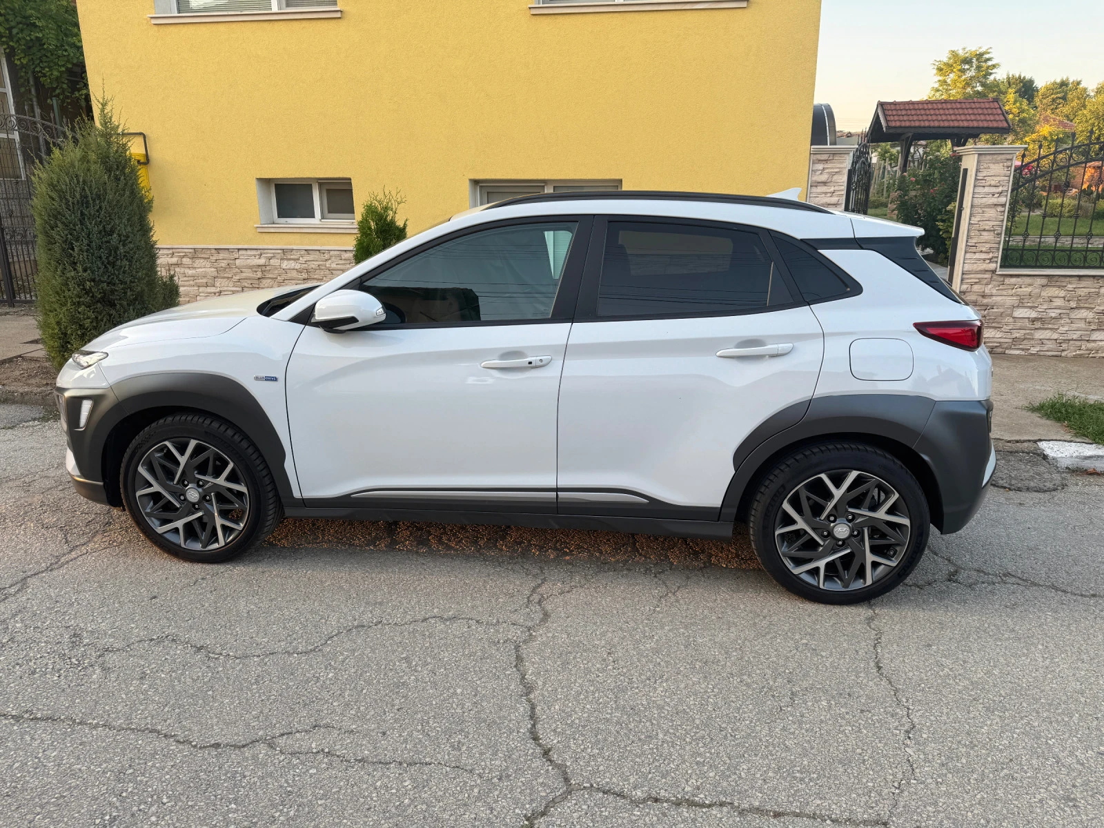 Hyundai Kona 1.6 Hybrid  - изображение 2