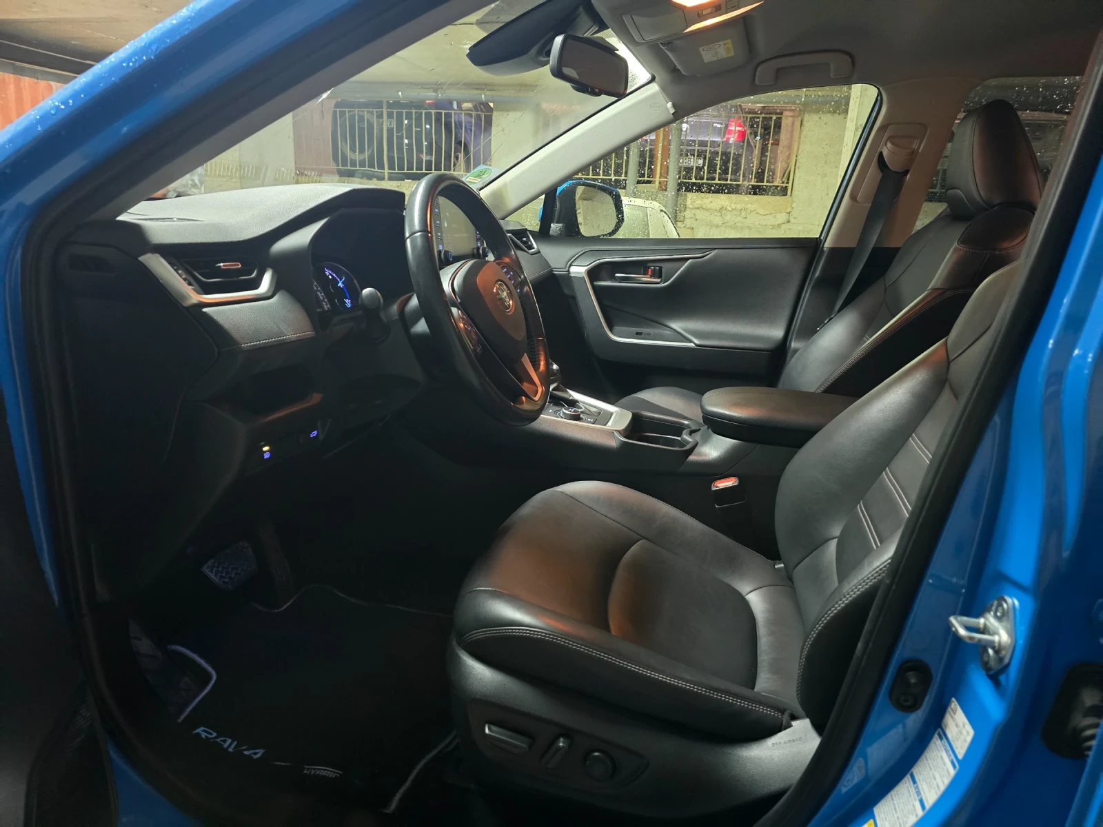 Toyota Rav4 HYBRID 4X4/Luxury/ TM Auto - изображение 7