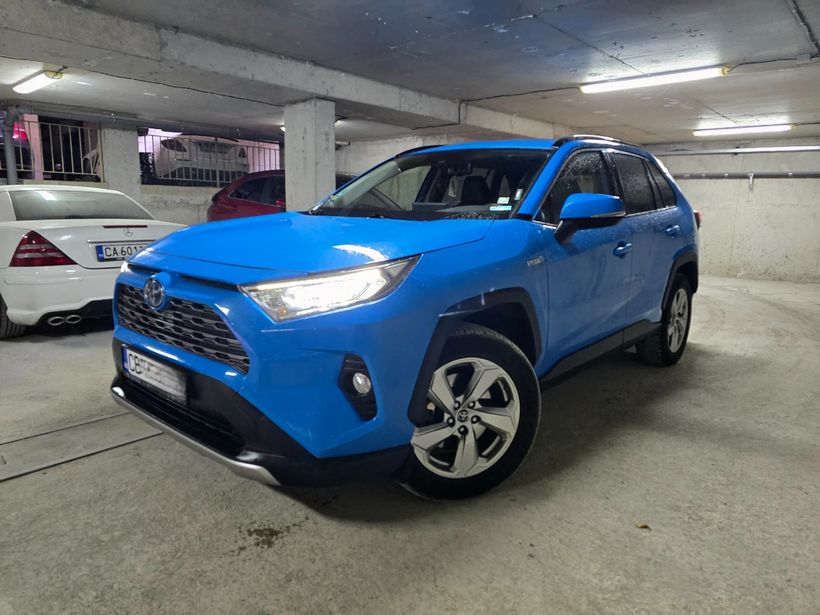 Toyota Rav4 HYBRID 4X4/Luxury/ TM Auto - изображение 2