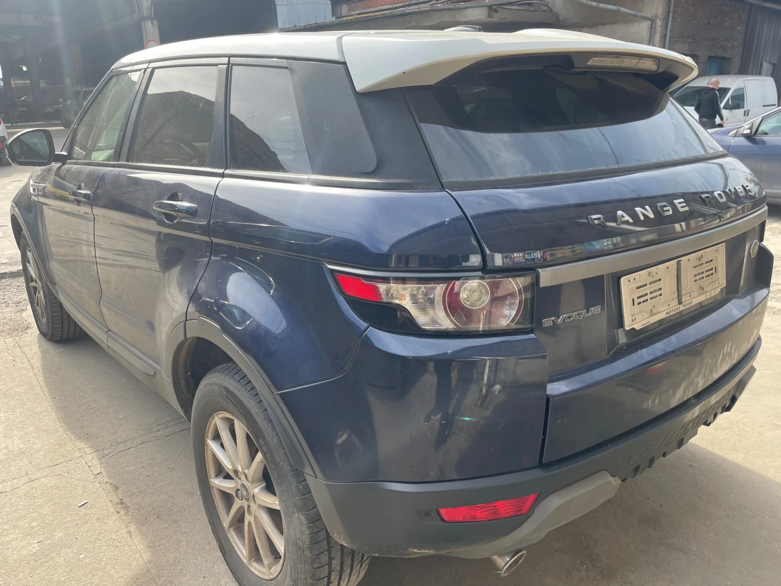 Land Rover Range Rover Evoque 2.2TD 4x4 - изображение 4