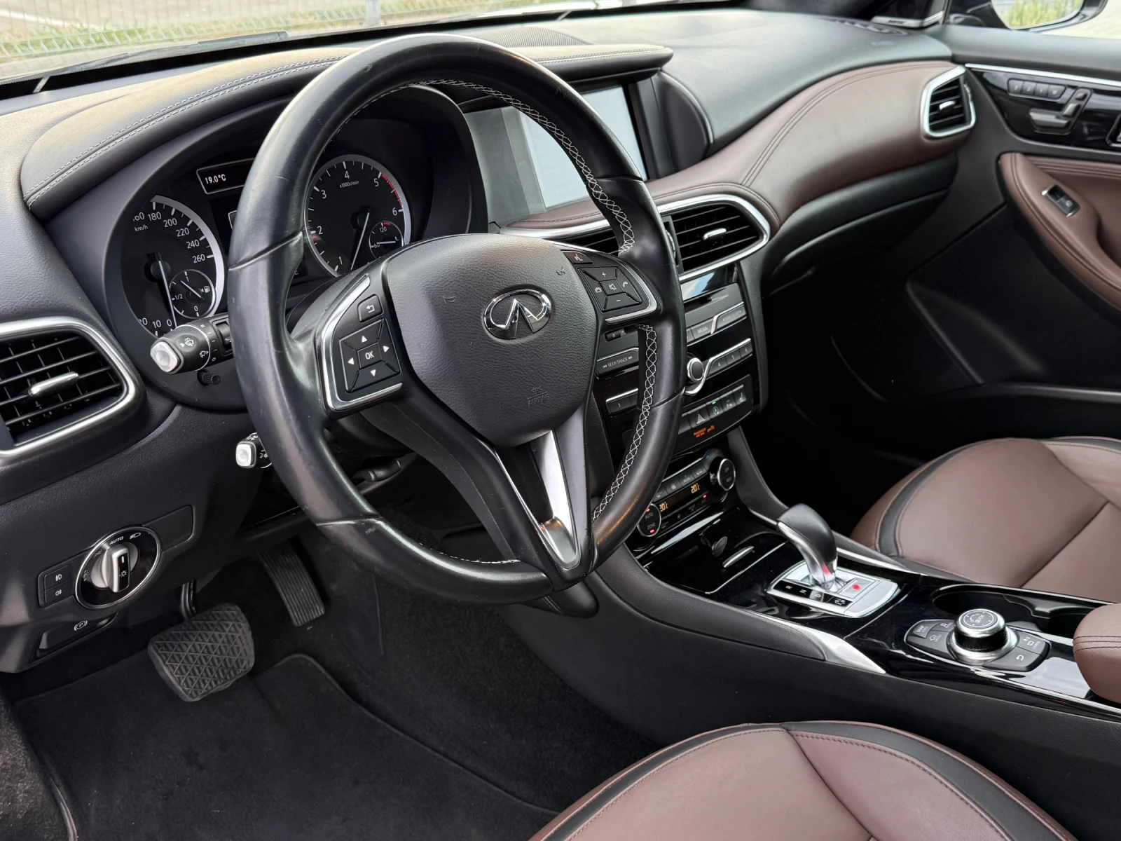 Infiniti QX30 2.2D* PODGREV* MEMORY* 360 CAMERA* BOSE - изображение 7