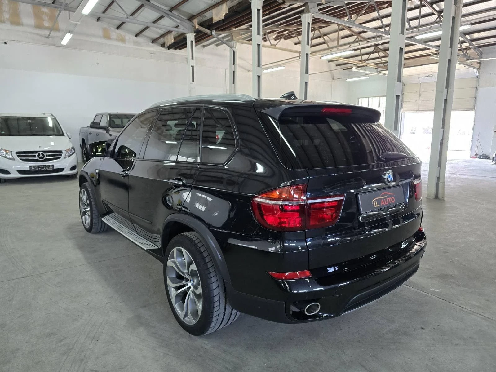BMW X5 4.0D/ОБСЛУЖЕНА/КАТО НОВА/УНИКАТ!!! - изображение 5