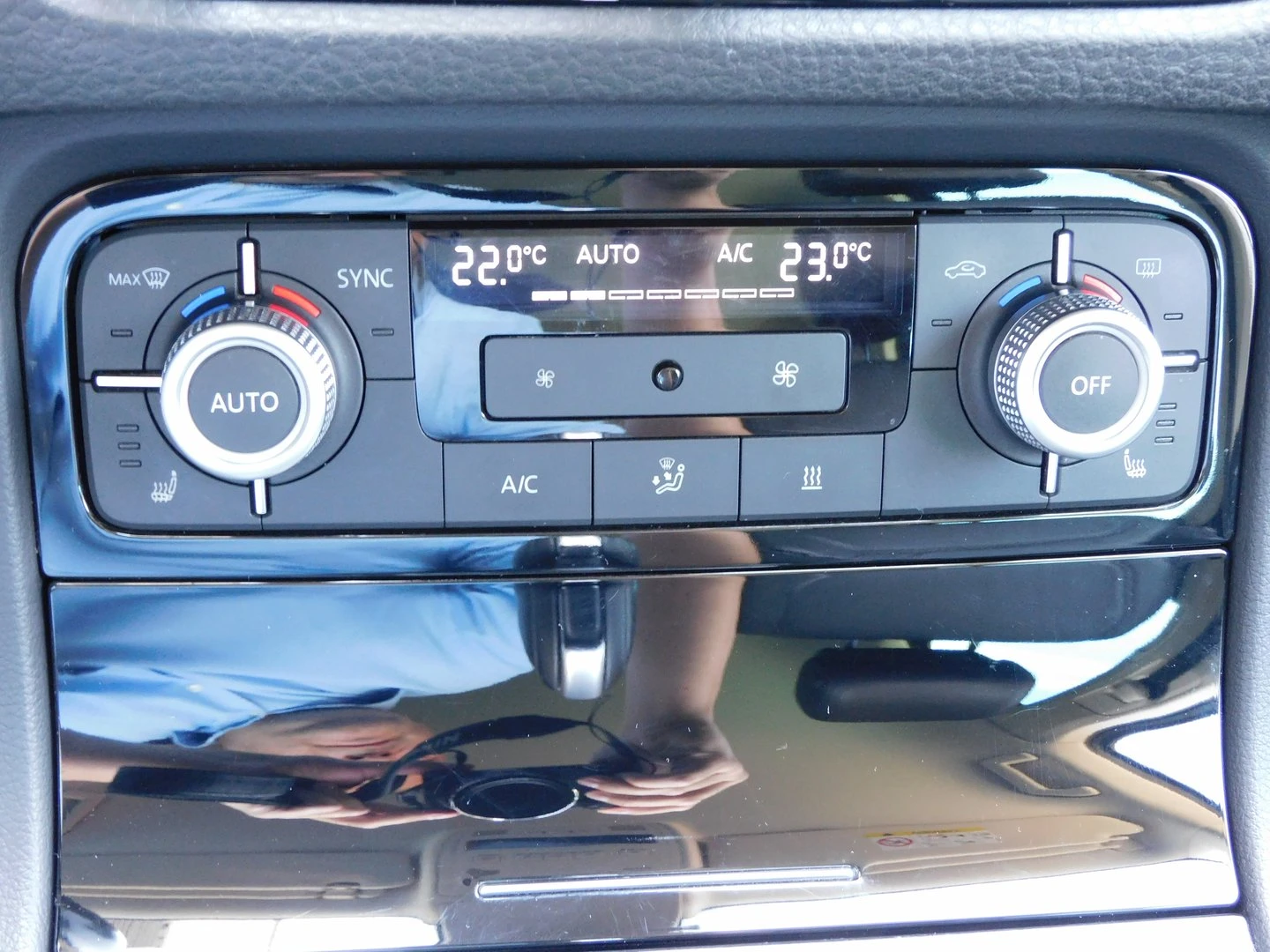 VW Touareg V6 TDI BMT 4MOTION, снимка 15 - Автомобили и джипове - 53539355