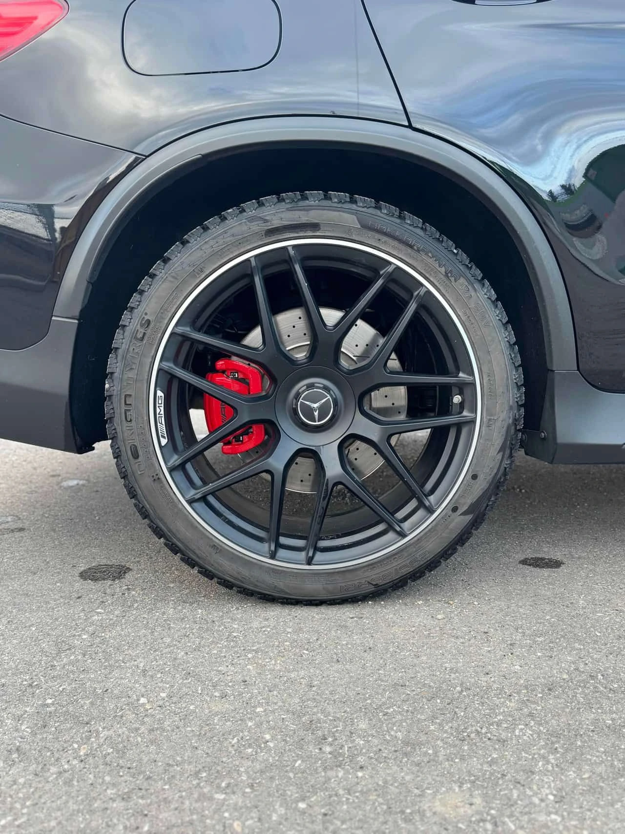 Mercedes-Benz GLC 63 AMG S * DISTRONIC* BURMESTER* AMBIENTNO* , снимка 13 - Автомобили и джипове - 54160857