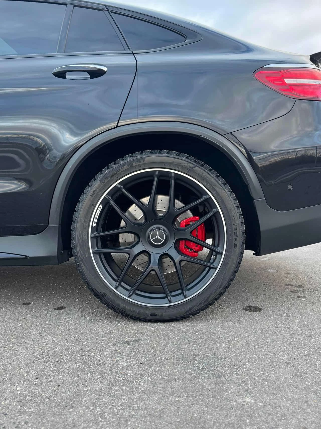 Mercedes-Benz GLC 63 AMG S * DISTRONIC* BURMESTER* AMBIENTNO* , снимка 12 - Автомобили и джипове - 54160857