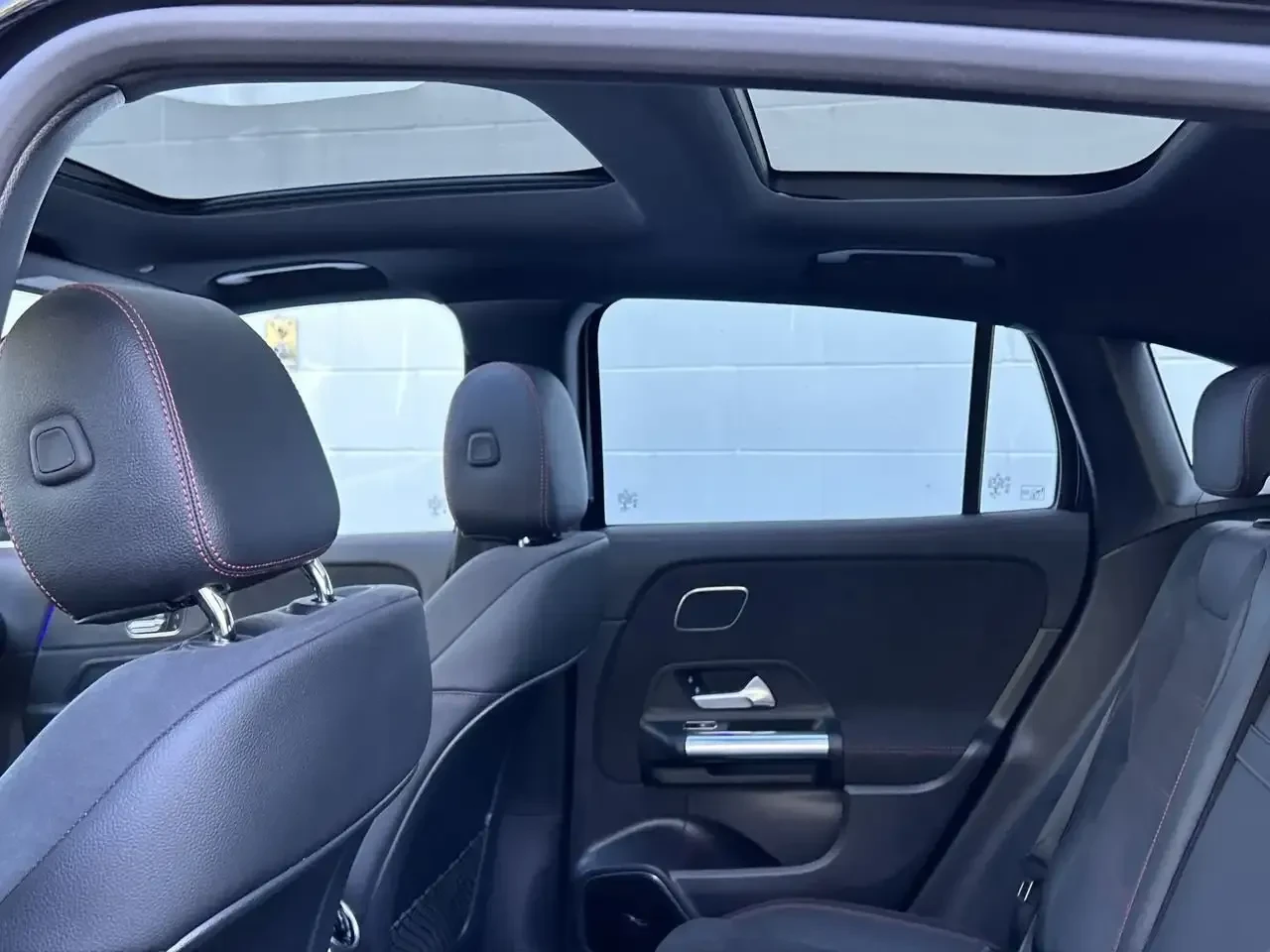 Mercedes-Benz GLA 45 AMG 4MATIC+ PANO AMBIENT CARPLAY DISTRONIC | Mobile.bg � ����������� 15
