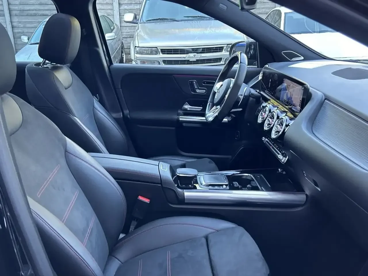Mercedes-Benz GLA 45 AMG 4MATIC+ PANO AMBIENT CARPLAY DISTRONIC | Mobile.bg � ����������� 16