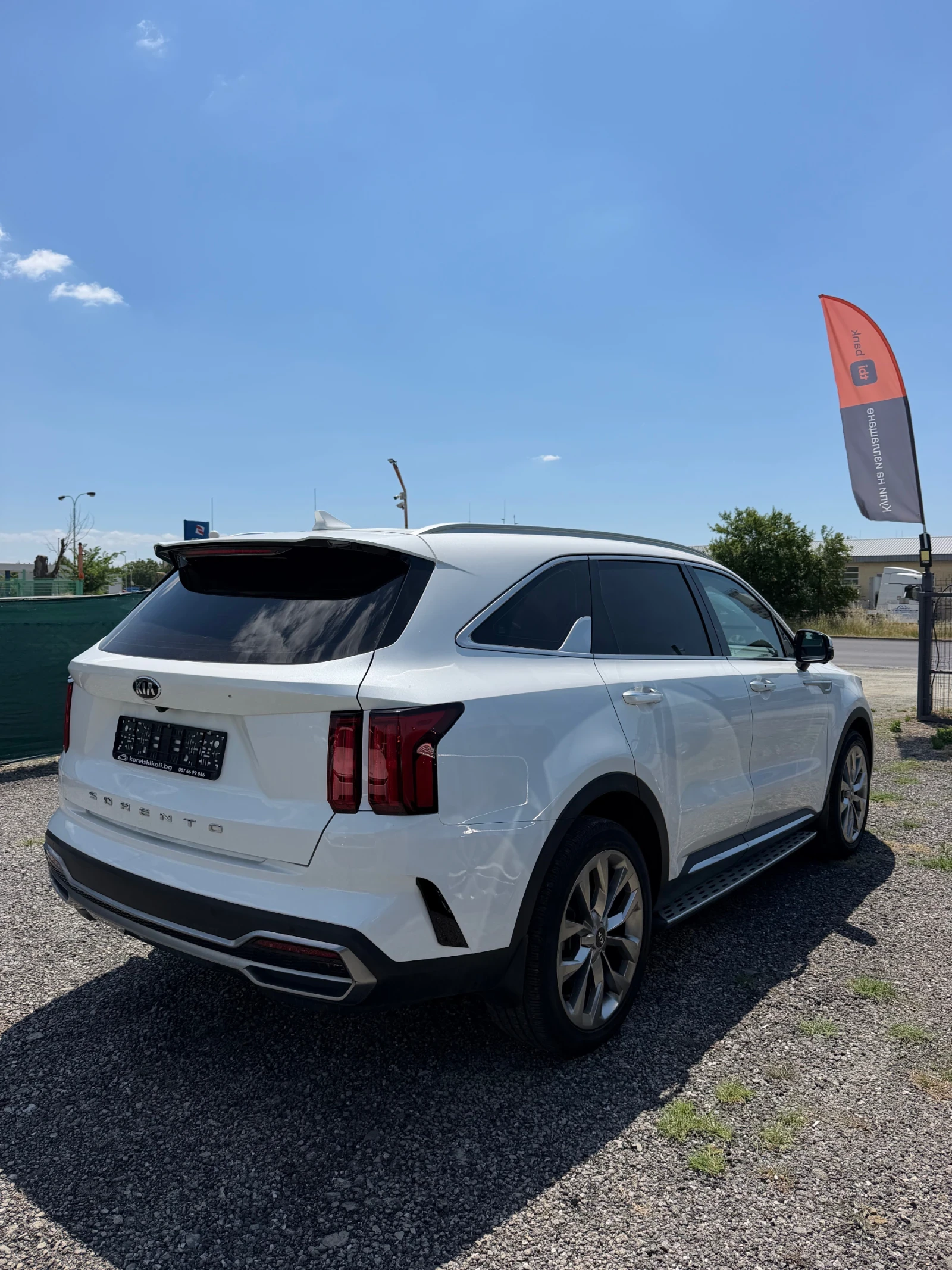 Kia Sorento НАЛИЧНА* FULL, снимка 3 - Автомобили и джипове - 55043552