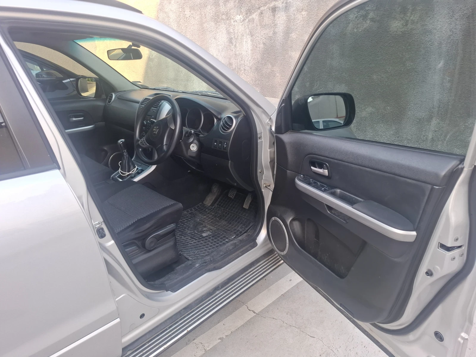 Suzuki Grand vitara, снимка 7 - Автомобили и джипове - 55287214